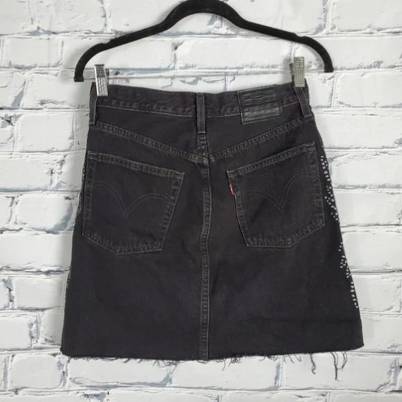 Levi's High Rise Deconstructed Button Fly Skirt in Full On Metal - Picture 3 of 8